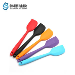 硅膠廚具耐高溫嗎，硅膠廚具知識(shí)分享【行業(yè)百科】